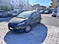 Usata Ford Fiesta Titanium 92 CV (67 kW) 2011 Grigio Berlina
