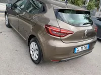 Usata Renault Clio 86 CV (63 kW) 2020 Marrone Utilitaria