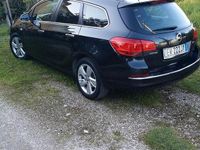 Usata Opel Astra 110 CV (80 kW) 2014 Nero Station wagon