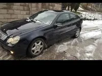 Usata Mercedes C220 Elegance 150 CV (110 kW) 2004 Bluazzurro Coupé