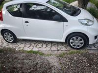 Usata Peugeot 107 Access 68 CV (50 kW) 2011 Utilitaria