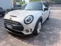 Usata Mini Cooper S Clubman 178 CV (130 kW) 2022 White silver metallizzato Station wagon