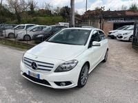 Usata Mercedes B180 Premium 108 CV (79 kW) 2013 Bianco Monovolume