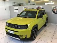 Usata Fiat Grande Panda La Prima 83 kW (113 CV) 2025 Giallo Utilitaria