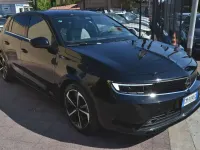 Usata Opel Astra Elegance 131 CV (96 kW) 2023 Nero Utilitaria