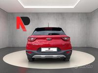 Usata Kia Stonic Style 110 CV (80 kW) 2018 Rosso SUV