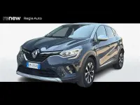 Usata Renault Captur Techno 145 CV (106 kW) 2023 Blu scuro SUV