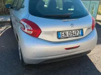 Usata Peugeot 208 82 CV (60 kW) 2012 Grigio Utilitaria