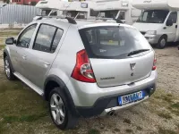Usata Dacia Sandero Stepway 84 CV (61 kW) 2012 Berlina