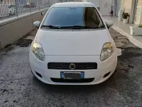Usata Fiat Grande Punto 65 CV (47 kW) 2008 Bianco Utilitaria