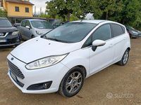 Occasion Ford Fiesta 95 ch (69 kW) 2016 Blanc Berline