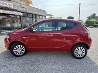 Usata Lancia Ypsilon 85 CV (62 kW) 2016 Rosso Utilitaria