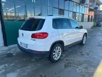 Usata VW Tiguan Sportline 140 CV (102 kW) 2012 Bianco pastello SUV