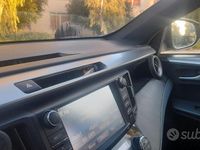 Usata Toyota RAV4 Lounge 143 CV (105 kW) 2017 SUV