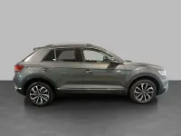 Usata VW T-Roc Style 110 CV (80 kW) 2023 Indium grey metallizzato nero SUV