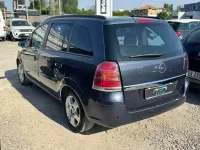 Usata Opel Zafira Enjoy 140 CV (102 kW) 2009 Blu Monovolume