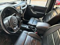 usata Jeep Wrangler Unlimited 2.8 crd Sahara auto