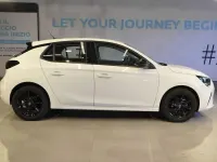 Usata Opel Corsa Design & Tech 75 CV (55 kW) 2023 Bianco Utilitaria