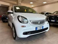 Usata Smart ForFour 71 CV (52 kW) 2017 Bianco Utilitaria