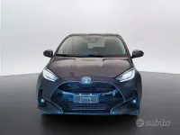 Usata Toyota Yaris Hybrid Trend 92 CV (67 kW) 2024 Grigio Berlina