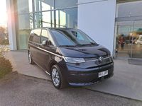 Nuova VW Multivan Life 150 CV (110 kW) 2026 Starlight blue metallizzato Furgone