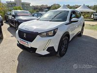 Usata Peugeot 2008 Active 100 CV (73 kW) 2021 Bianco SUV