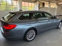 Usata BMW 520 Luxury Line 190 CV (139 kW) 2019 Grigio Station wagon