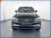 Neu Volvo XC90 Plus 250 PS (183 kW) 2026 Schwarz SUV