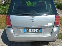 Usata Opel Zafira 120 CV (88 kW) 2008 Grigio Monovolume
