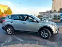Usata Toyota RAV4 124 CV (91 kW) 2013 Grigio SUV