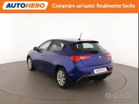 Usata Alfa Romeo Giulietta Business 120 CV (88 kW) 2019 Blu Utilitaria