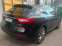 Usata Maserati Levante 250 CV (183 kW) 2017 Nero SUV