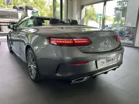 Usata Mercedes E220 Premium 194 CV (142 kW) 2021 Griglio selenite Cabrio