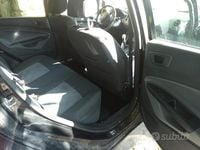 Usata Ford Fiesta 82 CV (60 kW) 2008 Nero Utilitaria