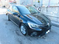 Usata Renault Clio V 86 CV (63 kW) 2021 Nero Berlina