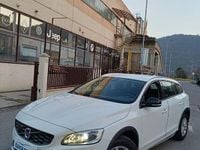 Usata Volvo V60 CC Business Edition 150 CV (110 kW) 2017 Bianco Station wagon
