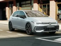 Nuova VW Golf VIII GTI 265 CV (194 kW) 2026 Dolomite silver metallizzato Berlina