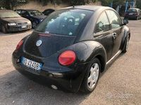 Usata VW New Beetle 116 CV (85 kW) 2002 Nero Utilitaria