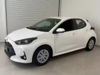 Usata Toyota Yaris Hybrid Business Edition 92 CV (67 kW) 2023 Bianco Berlina
