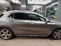 Usata Mercedes GLA200 Premium 136 CV (100 kW) 2017 Grigio SUV