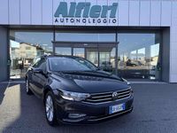 Usata VW Passat Business 122 CV (89 kW) 2022 Manganese grey met Station wagon