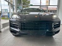 Usata Porsche Cayenne 354 CV (260 kW) 2025 Nero metallizzato SUV