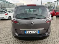 Usata Renault Scénic 110 CV (80 kW) 2015 Grigio Monovolume