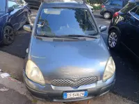 Usata Toyota Yaris Sol 65 CV (47 kW) 2004 Blu/azzurro Utilitaria
