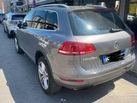 Usata VW Touareg 245 CV (180 kW) 2012 Grigio SUV