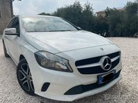 Usata Mercedes A160 75 CV (55 kW) 2017 Bianco Berlina