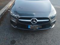 Usata Mercedes A180 136 CV (100 kW) 2023 Grigio Berlina