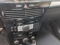 Usata Opel Astra 101 CV (74 kW) 2008 Nero Berlina