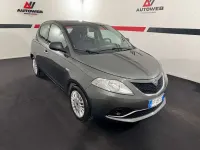 Usata Lancia Ypsilon Platinum 69 CV (50 kW) 2016 Grigio Utilitaria