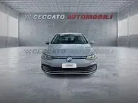 Usata VW Golf VIII Life 116 CV (85 kW) 2024 Grigio Utilitaria